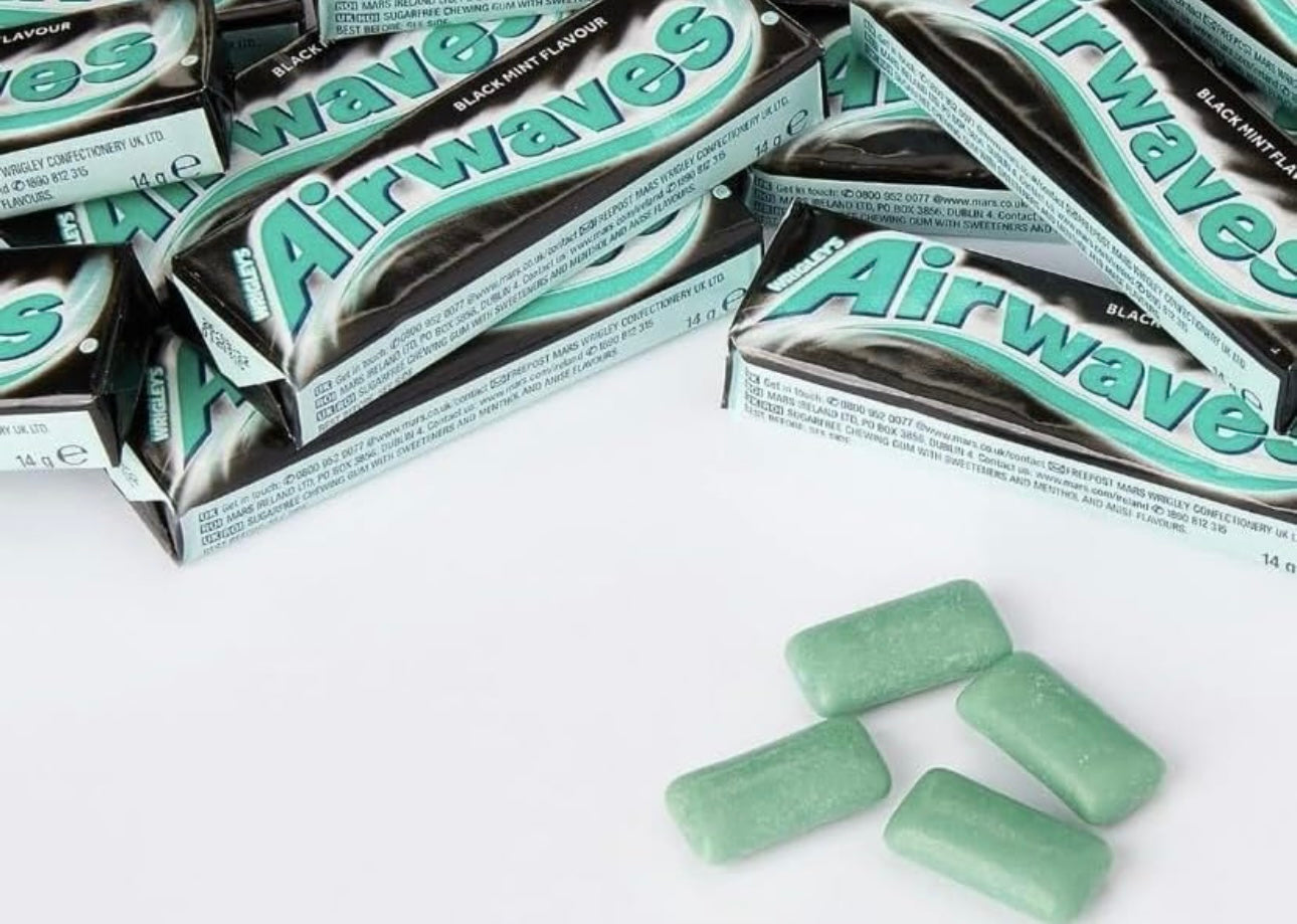 Airwaves Black Mint Sugar Free Chewing Gum – 10 Packs of 10 | Menthol Freshness & Oral Care
